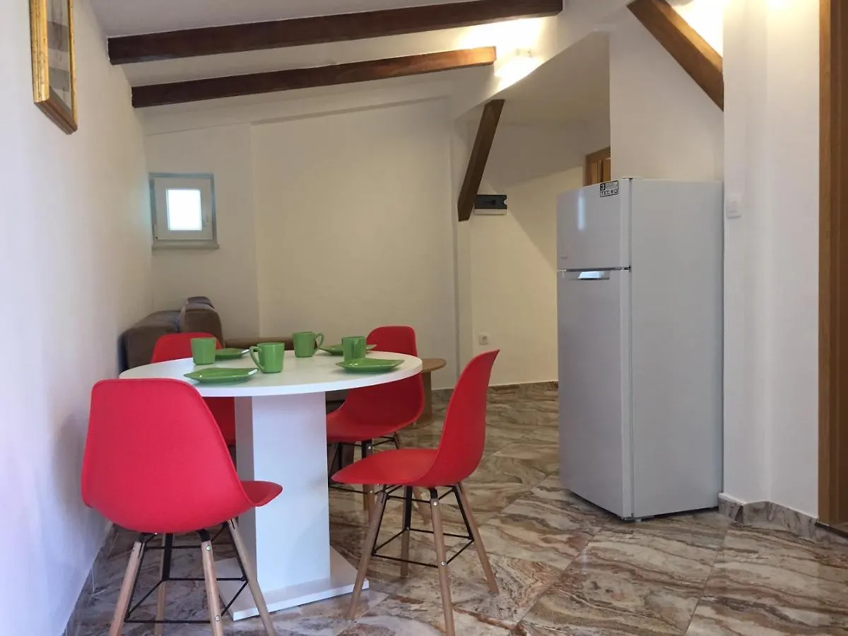 One-Bedroom Apartment, Wifi, Airco, Parking, Washing Machine, Grill Medulin Apartment