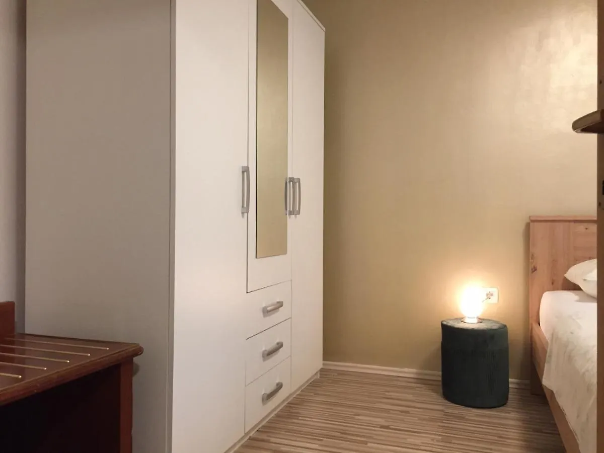 Apartment One-Bedroom Apartment, Wifi, Airco, Parking, Washing Machine, Grill Medulin